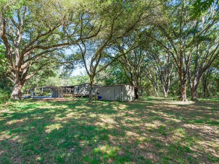 Property Photo: 3861 Cr 519 FL 33521
