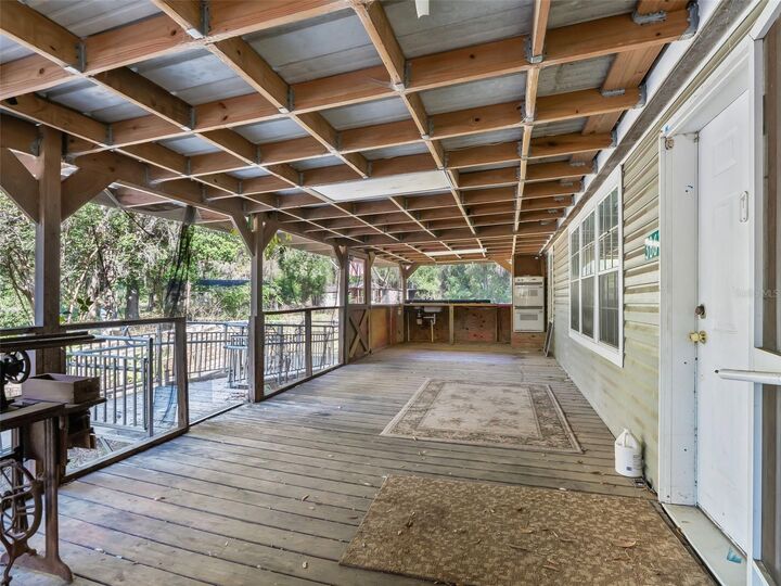 Property Photo: 3861 Cr 519 FL 33521