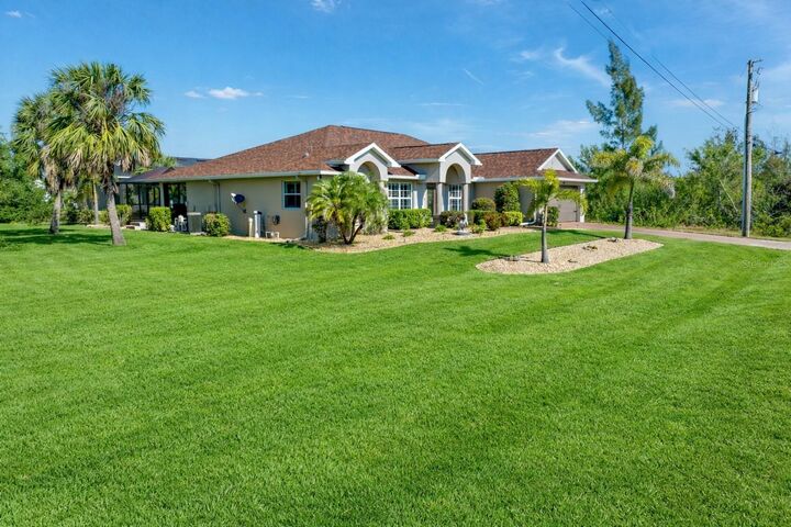 Property Photo:  8251 Arlewood Circle  FL 33981 