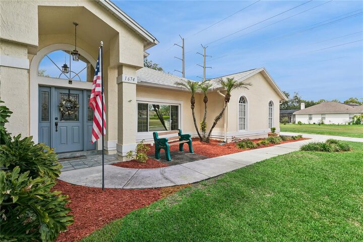 Property Photo:  1674 Carillon Park Drive  FL 32765 