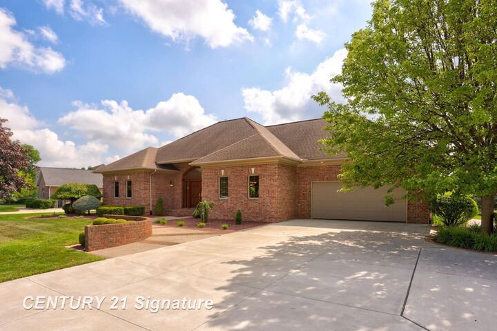 Property Photo:  43 Sawmill Creek Trail  MI 48603 