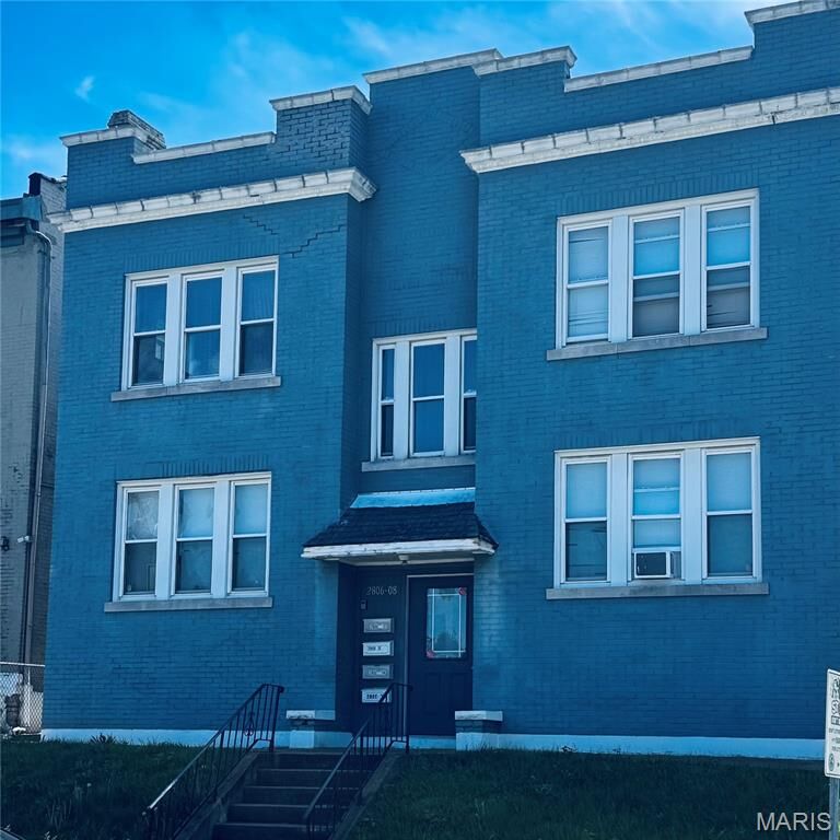 Property Photo:  2806 Osage Street  MO 63118 
