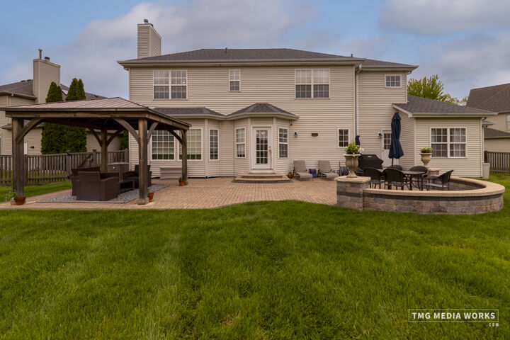 Property Photo:  5624 Bergamot Court  IL 60564 