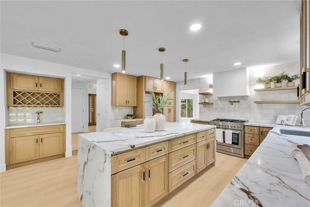 Property Photo:  137 S Thistle  CA 92821 