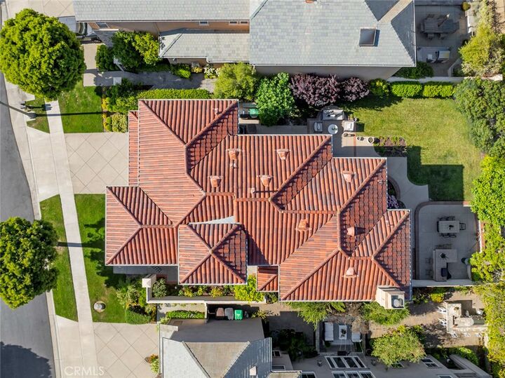 Property Photo:  14 Pavona  CA 92657 