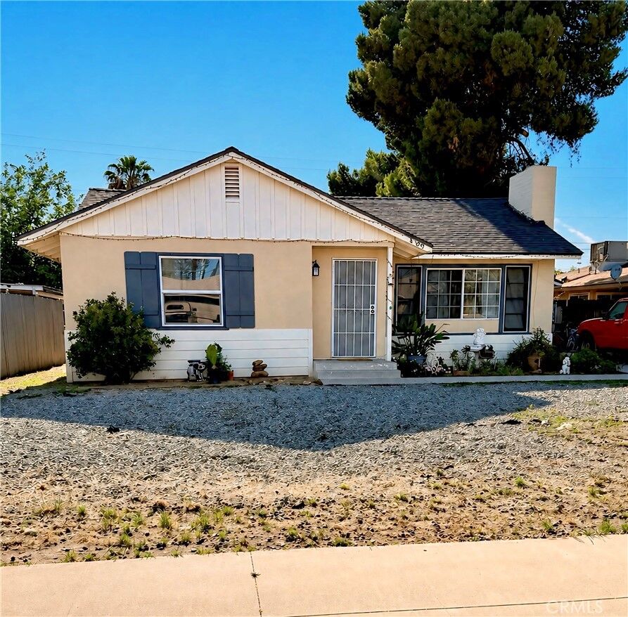 Property Photo:  409 S Harvard Street  CA 92543 