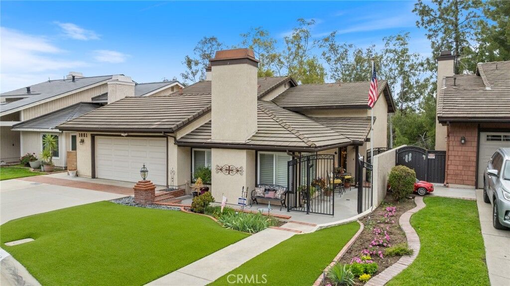 Property Photo:  1081 Oak Canyon Way  CA 92821 