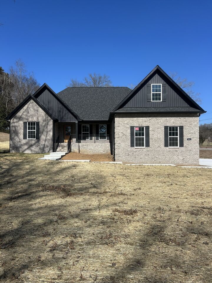 Property Photo:  803 Manor Dr  TN 37334 