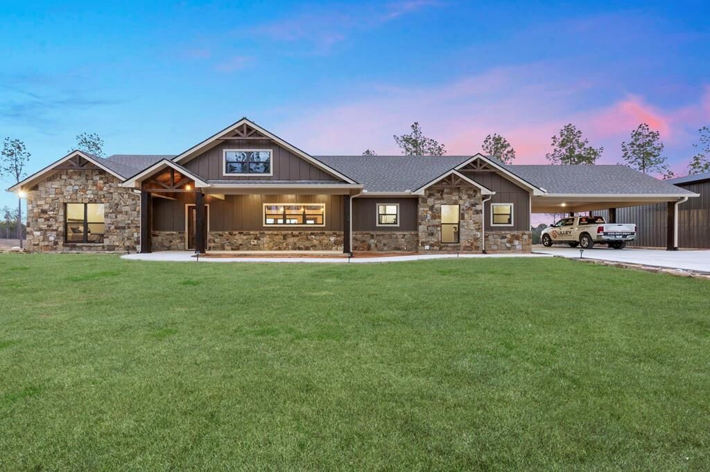 Property Photo:  245 Blackbuck Drive  TX 75960 