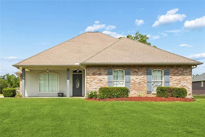 Property Photo:  15261 S Tiger Loop  LA 70454 
