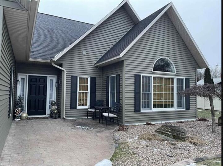 Property Photo:  5 Evelyn Lane  VT 05488 