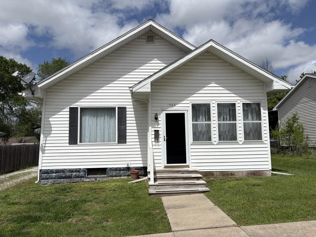 Property Photo: 1503 E Jefferson Street MO 63501