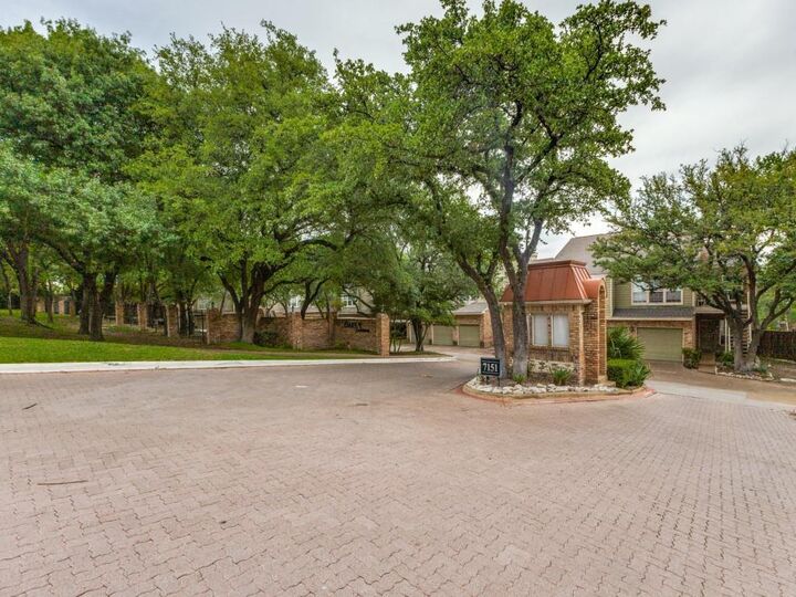 Property Photo:  7151 Gaston Avenue 401  TX 75214 
