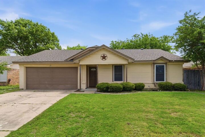 Property Photo:  7008 Wayfarer Trail  TX 76137 