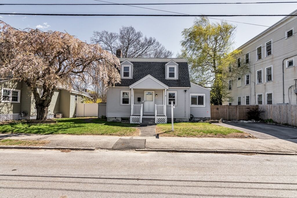 Property Photo:  16 Market St  MA 01843 