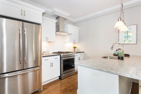 Property Photo:  330 Washington St 1  MA 02143 