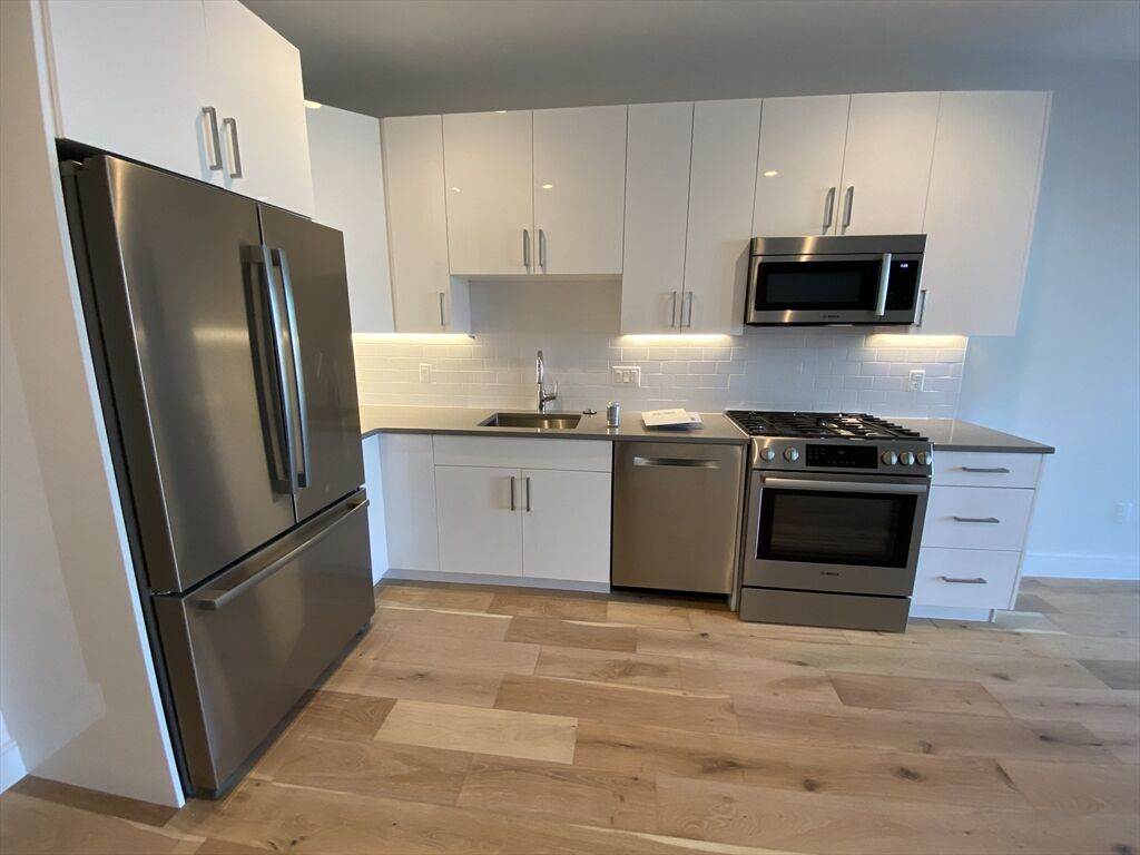 Property Photo:  420 West Broadway 402  MA 02127 