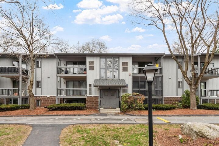 Property Photo:  1461 Pawtucket Blvd D6  MA 01854 
