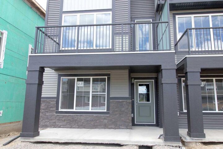Property Photo: 24 Sundown Place AB T4C 3H2