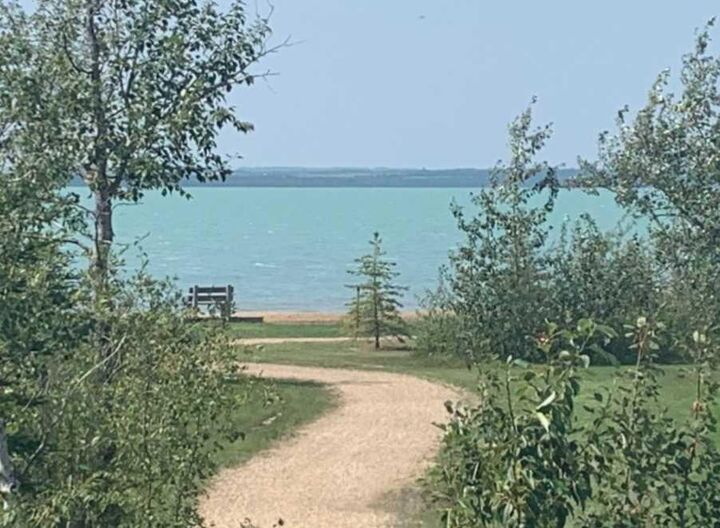 Property Photo: 41310 Range Road 282 19 AB T4L 2N3