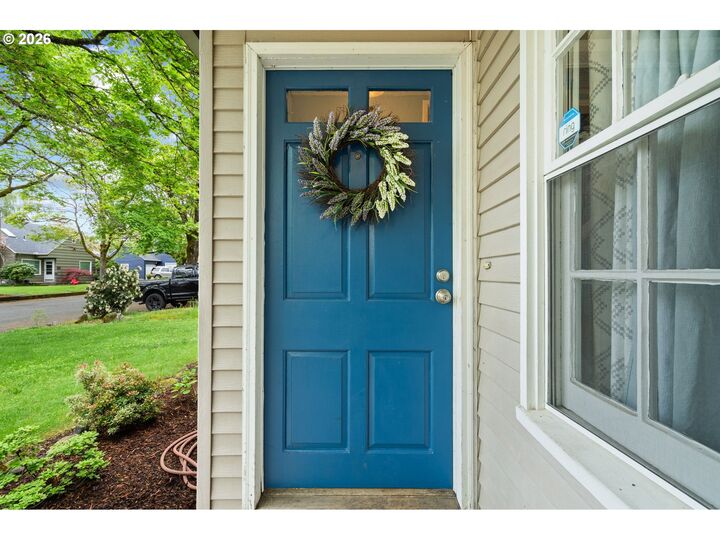 Property Photo:  705 NW 41st St  WA 98660 