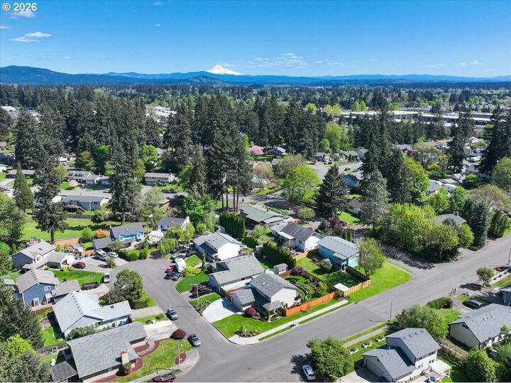 Property Photo:  11105 NE 92nd Cir  WA 98662 