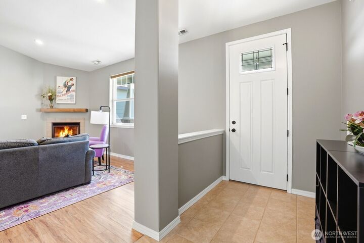 Property Photo:  607 W Lilac Way  WA 98926 
