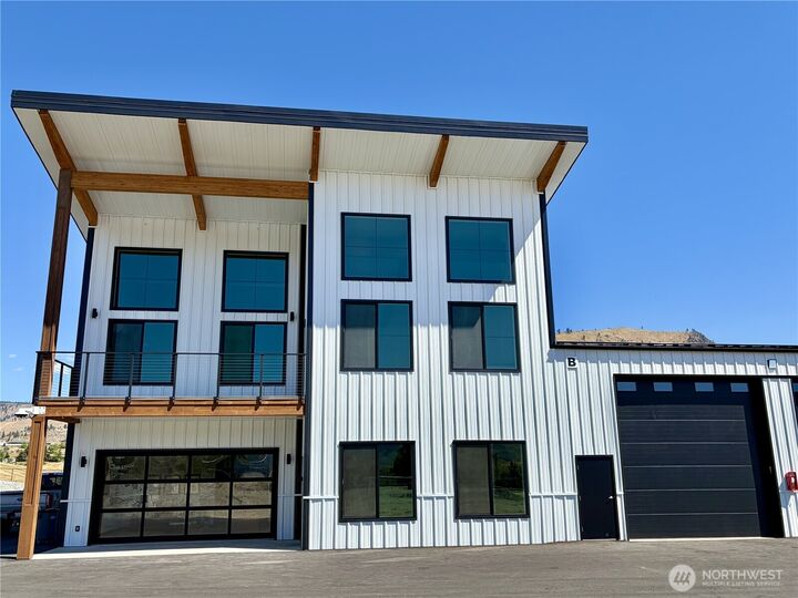 Property Photo:  73 E Shop Avenue C4  WA 98816 