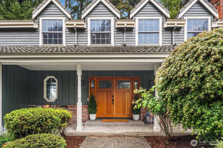 Property Photo:  14314 NE 10th Place  WA 98007 