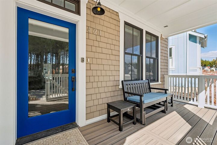 Property Photo:  421 E Compass Street  WA 98571 