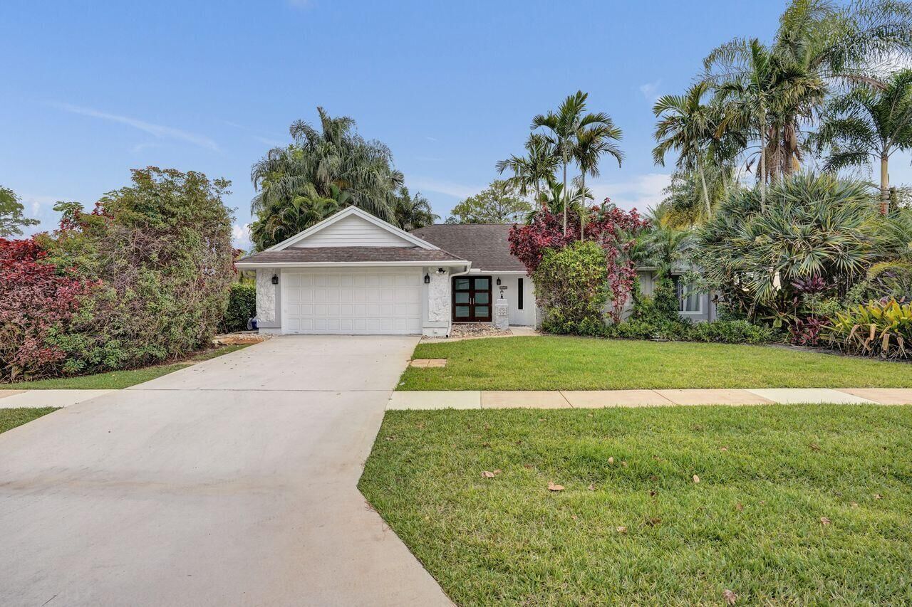 Property Photo:  1283 Barnstaple Circle  FL 33414 