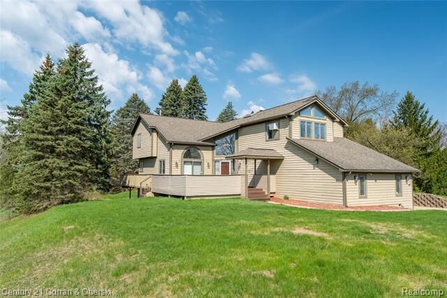 Property Photo:  1083 N Livernois Road  MI 48306 