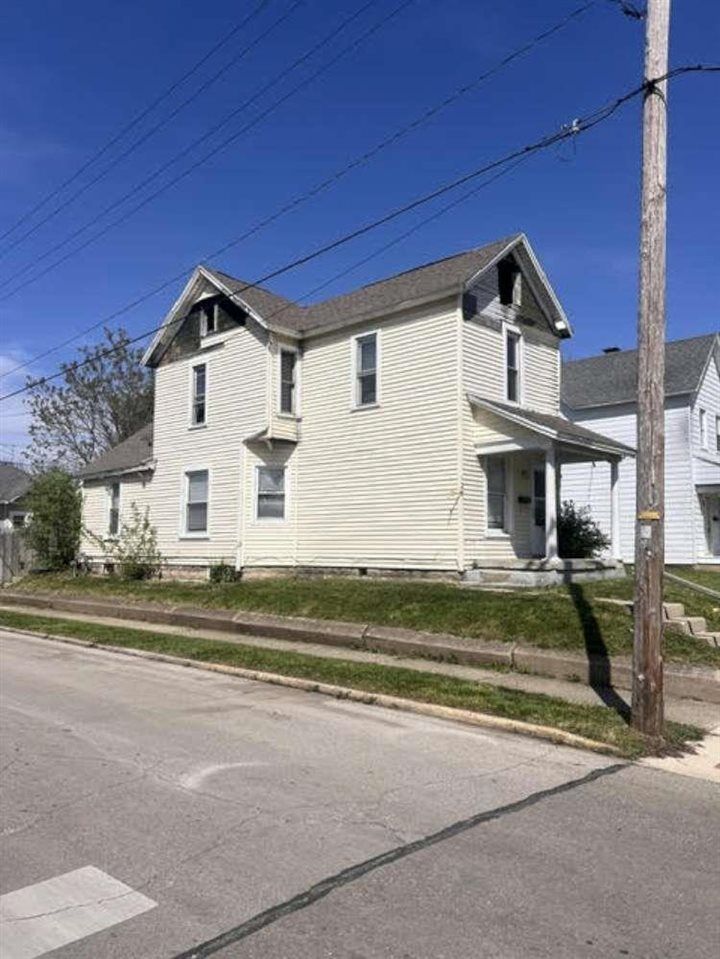 Property Photo:  128 Randolph Street  IN 47374 