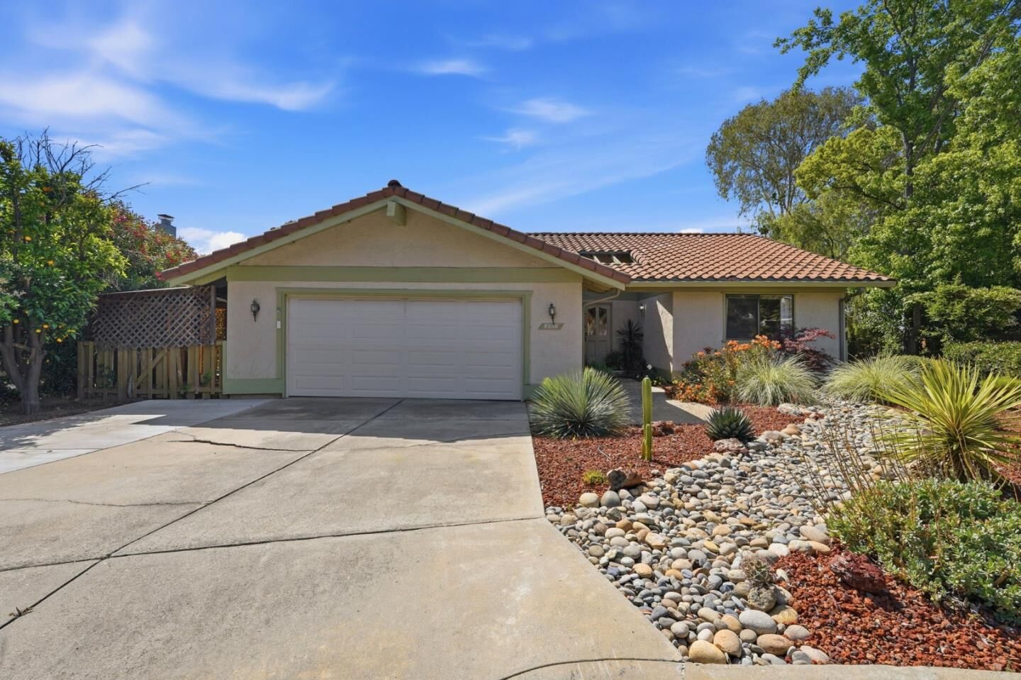 Property Photo:  8050 Chardonay Court  CA 95135 