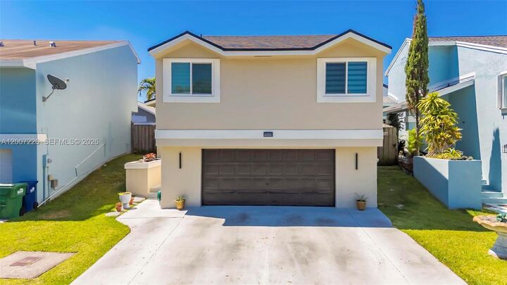 Property Photo:  10048 SW 221st St  FL 33190 