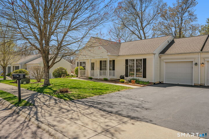 Property Photo:  6 Cypress Way  CT 06385 