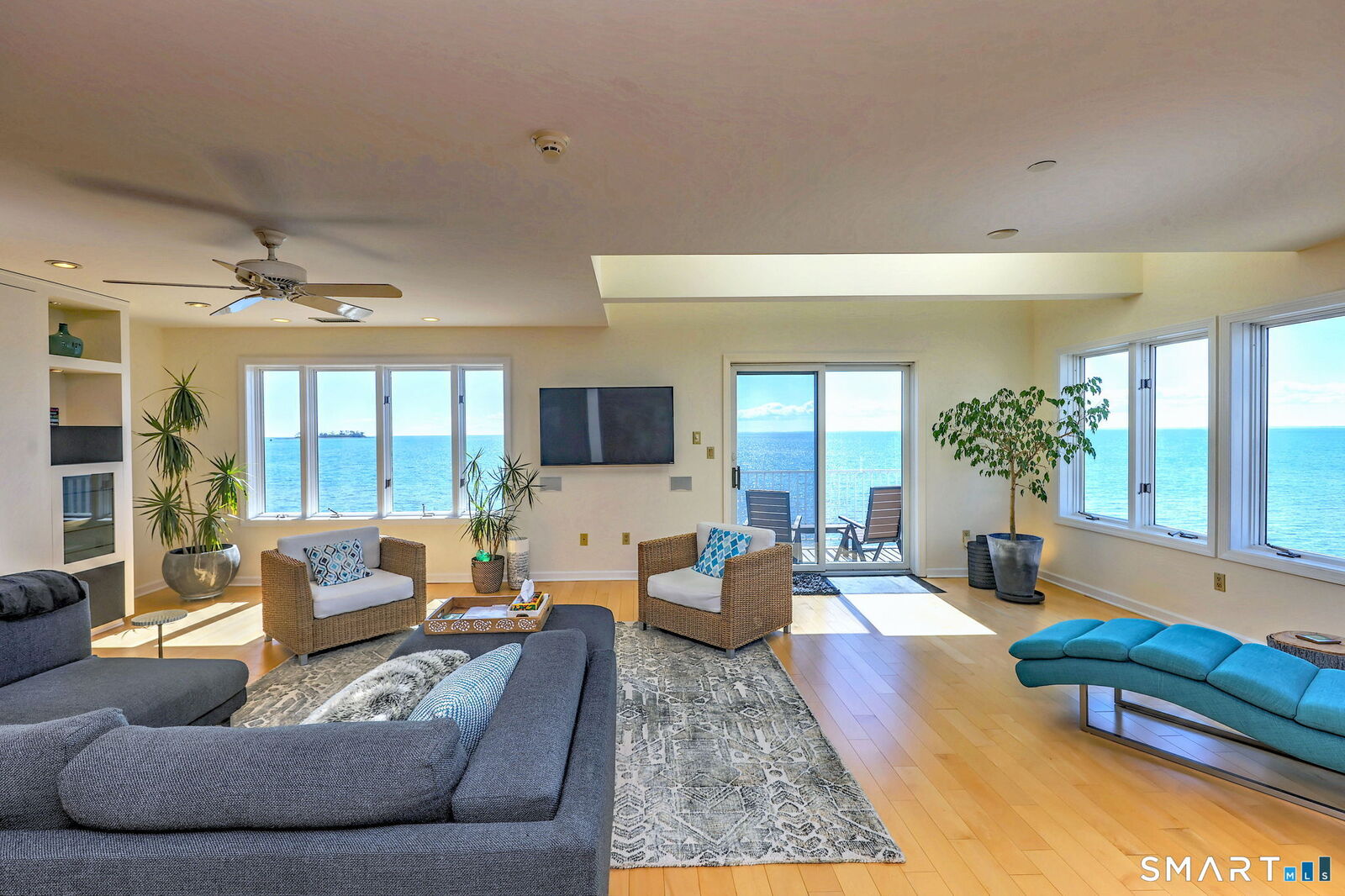 Property Photo:  12 Naugatuck Avenue A18  CT 06460 
