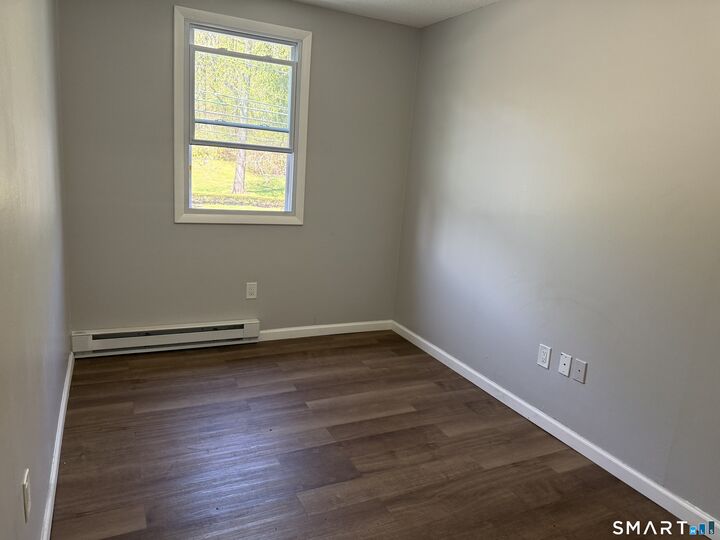 Property Photo:  682 Old Colony Road  CT 06451 