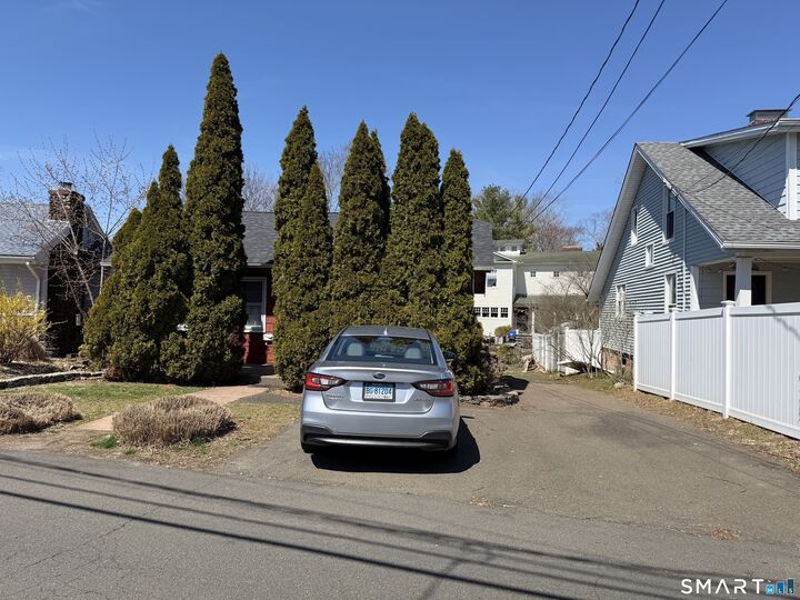 Property Photo:  322 Clark Avenue  CT 06405 