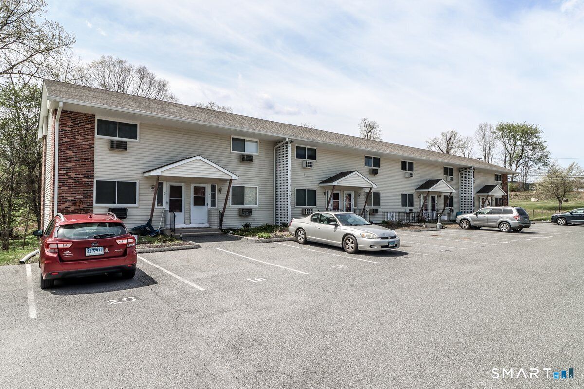 Property Photo:  21 Harry Brook Village 21  CT 06776 
