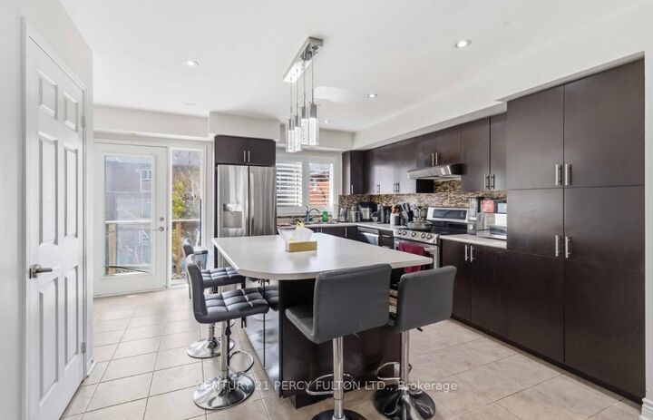 Property Photo:  3050 Erin Centre Boulevard 67  ON L5M 0P5 