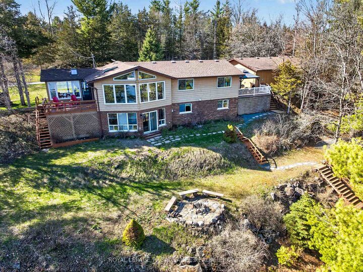 Property Photo: 3037 Hilltop Lane ON K0H 2L0