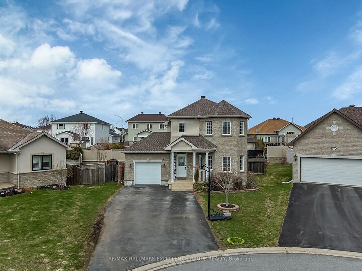 Property Photo:  1611 Sebastien Crescent  ON K4K 1V9 