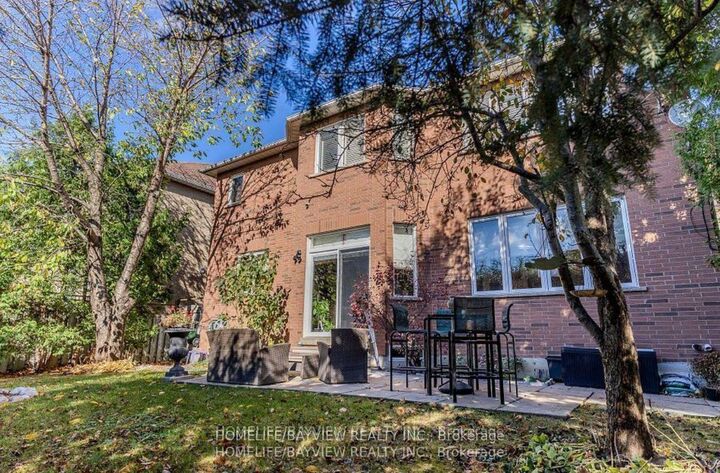 Property Photo: 8 Pico Crescent ON L4J 8P4