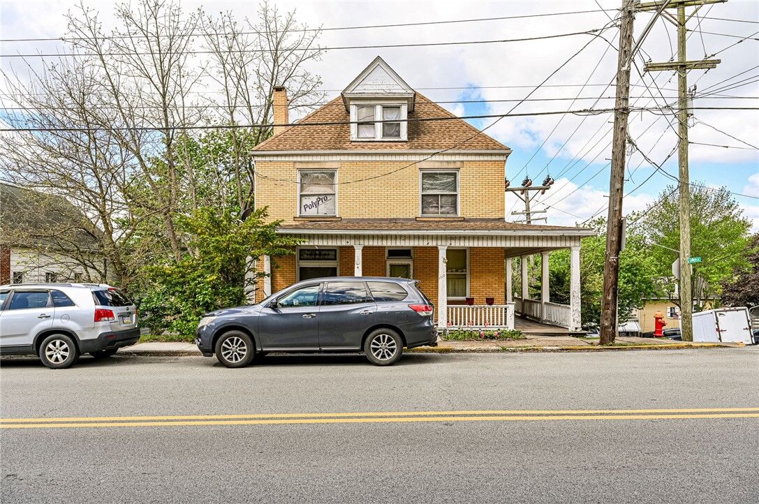 Property Photo:  310 Harrison Ave  PA 15644 