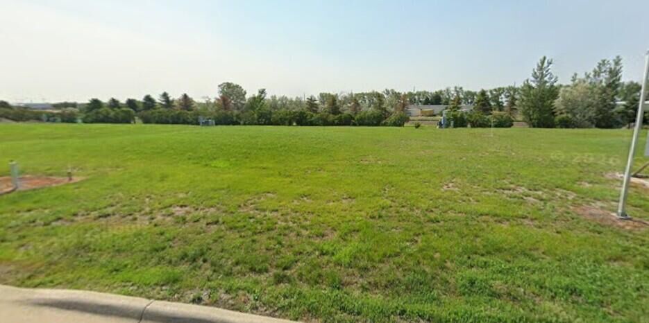 Property Photo:  2722 Oakwood Lane  SD 57401 