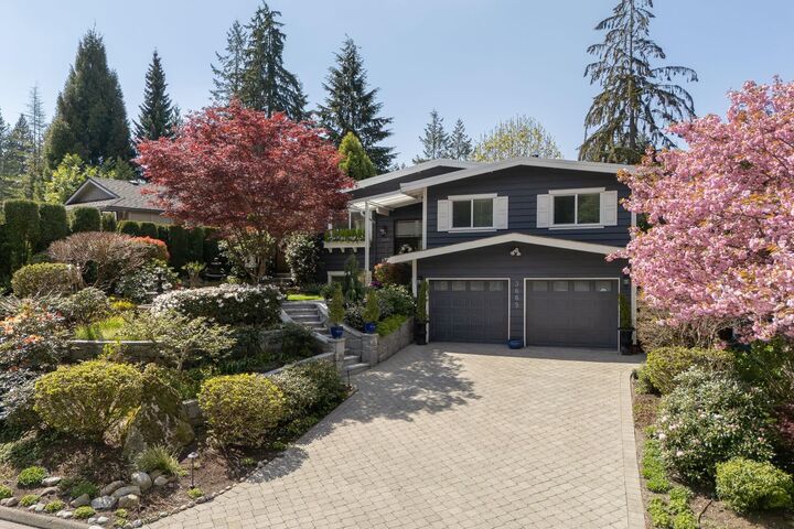 3665 Rutherford Crescent — photo 1