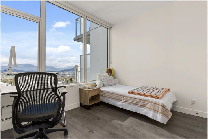 Property Photo: 5051 Imperial Street 2207 BC V5J 0J3