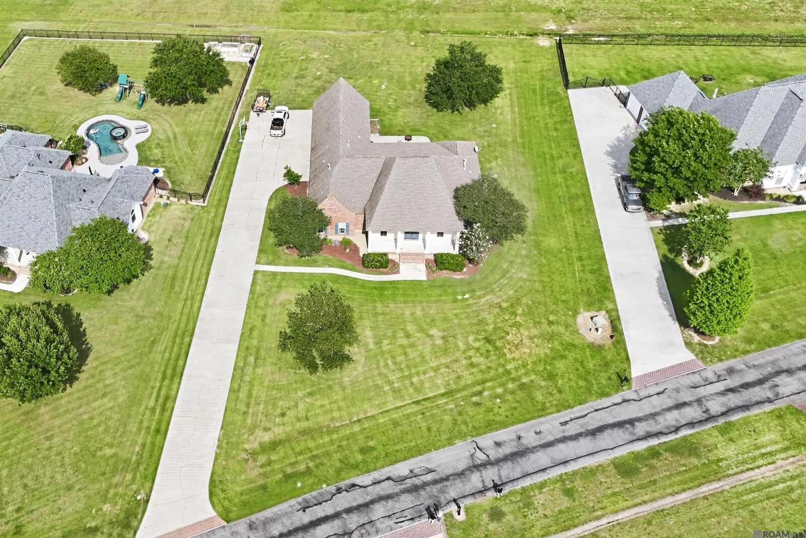 Property Photo:  10456 Buddy Gore Rd  LA 70737 
