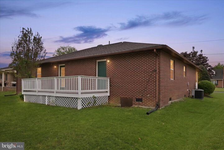 Property Photo: 202 Russelcroft Road VA 22601